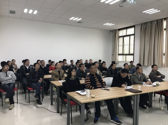 yl9193永利官网组织新进教师进行首聘期满述职汇报